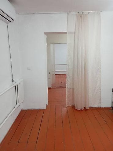 1комнатная квартира 39кв м: 3 комнаты, С мебелью частично — 10