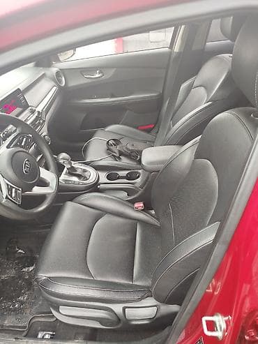 mazda cronos: Kia K3: 2018 г., Вариатор, Бензин, Седан — 5