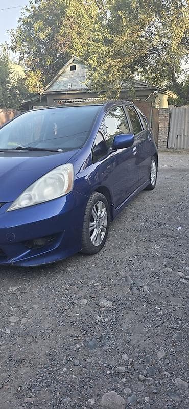 Продажа авто: Honda Fit: 2010 г., 1.5 л, Автомат, Бензин, Хэтчбэк — 3