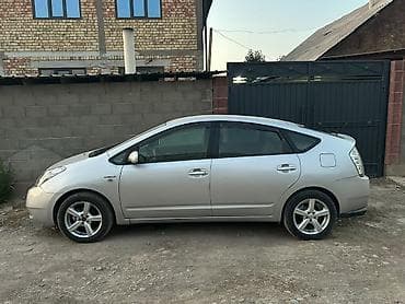 byd e2 2019: Toyota Prius: 2009 г., Вариатор, Гибрид, Хэтчбэк — 3