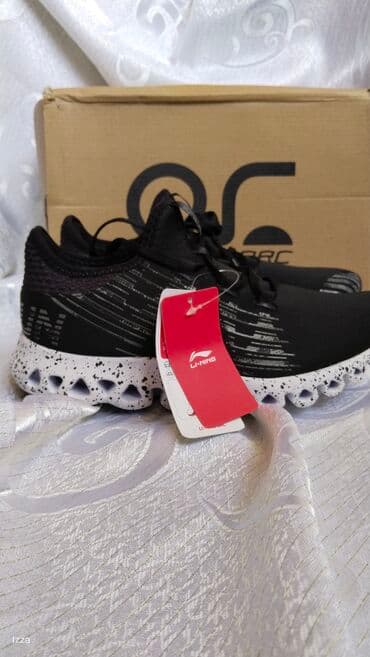 Лёгкие дышащие кросовки от Лининг размер 37 Оригинал Качество