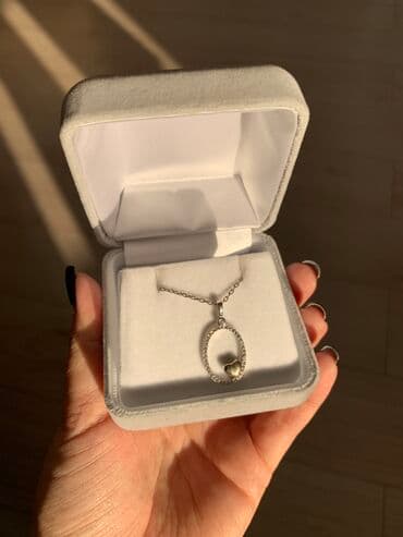 свадебные платья от производителя: Цепочки с кулоном по 1500 сом.
Серебро 925. 
Длина регулируется — 8