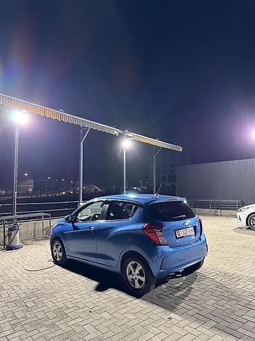 nexia r3: Chevrolet Spark: 2017 г., 1 л, Автомат, Бензин, Хэтчбэк — 1