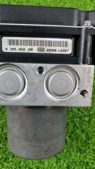 m54: Блок abs Bmw 530I E60 M54B30 2003 (б/у) ​ Марка: BMW Модель: 530i Год — 6