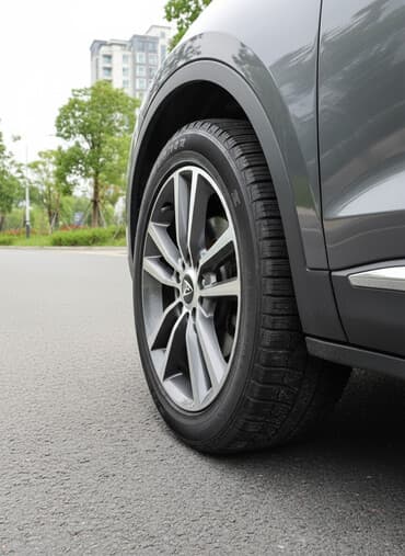 купить шины в бишкеке бу: Шины 235 / 45 / R 17, Зима, Б/у, 1 шт, Легковые, Таиланд, Michelin — 1