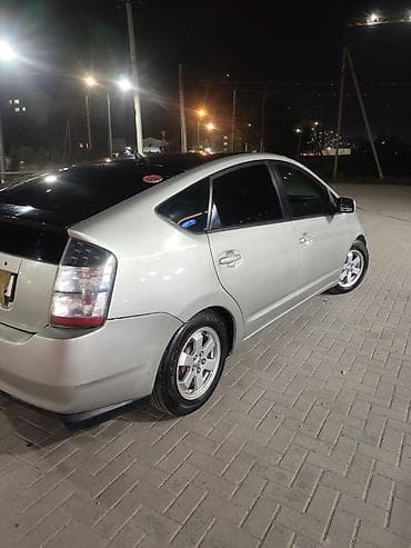 prius: Toyota Prius: 2005 г., 1.5 л, Вариатор, Гибрид, Лифтбек — 6
