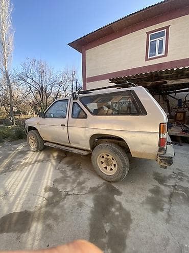 Коммерческий транспорт: Легкий грузовик, Nissan, Стандарт, 1,5 т, Б/у — 1