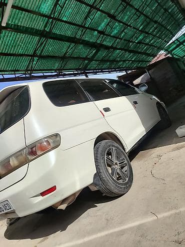 toyota yaris 2008: Toyota Gaia: 2000 г., 2 л, Автомат, Бензин, Минивэн — 3