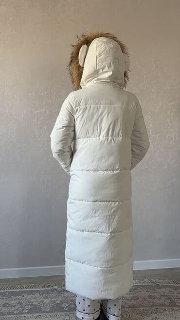 купить качественную мужскую зимнюю куртку: Длинный женский пуховик -Размер s-m - Цвет: белый - Длина: ниже колена — 5