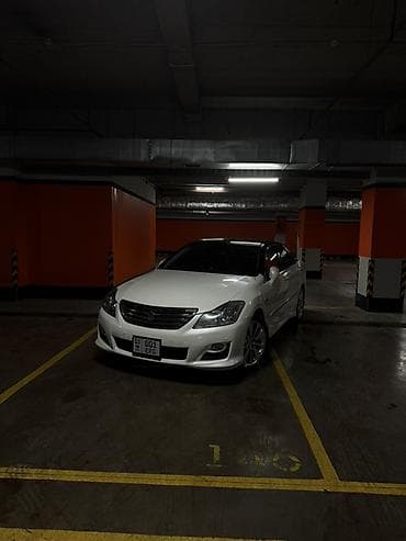 step wgn: Toyota Crown: 2008 г., Вариатор, Гибрид, Седан — 5