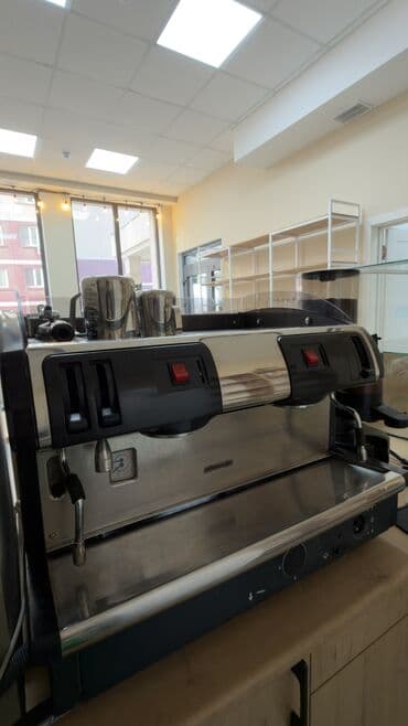 оборудование мойка: Продаю
Кофемашина с кофемолкой — 3