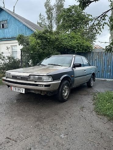 впускной клапан: Toyota Camry: 1987 г., Механика, Бензин, Седан — 4
