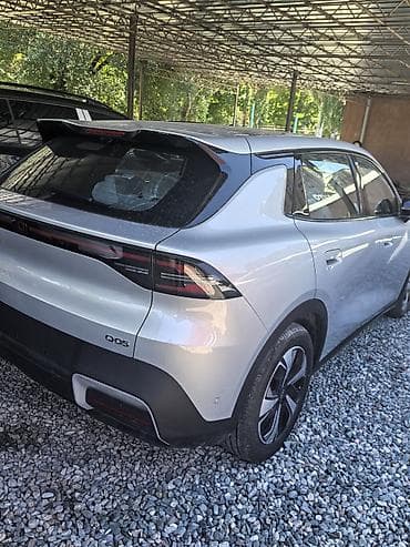 byd w6: Zeekr : 0.1 л | 2026 г. Кроссовер — 2