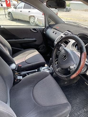 rd 1: Honda Fit: 2002 г., 1.5 л, Автомат, Бензин, Хэтчбэк — 5