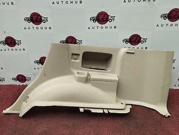 Обшивка багажника Toyota 2004 г.