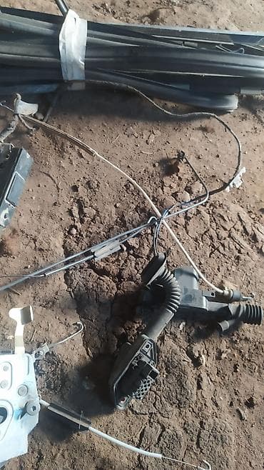 Кузов бөлүктөрү: Алдыңкы оң BMW, 1993 г., Колдонулган, Оригинал — 7