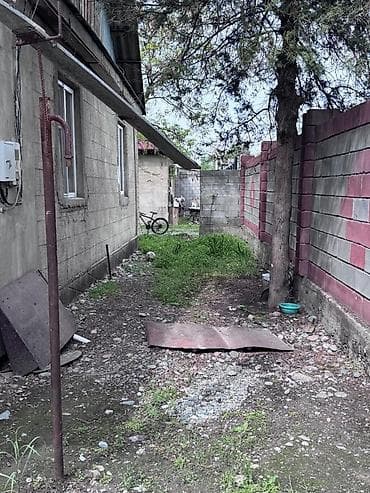 московская логвиненко: Продаётся дом под бизнес дом из 4 комнат +кухня+сан узел при доме — 7