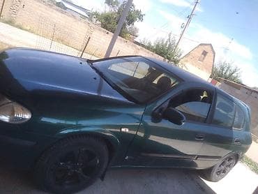 Nissan : 2000 г., 1.4 л