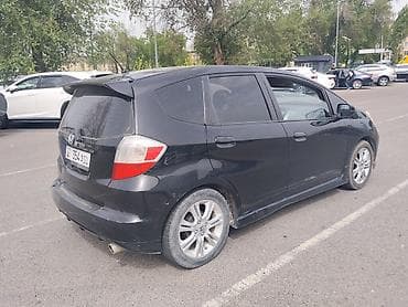 меняю на фит: Honda Fit: 2009 г., Автомат, Бензин, Хэтчбэк — 2