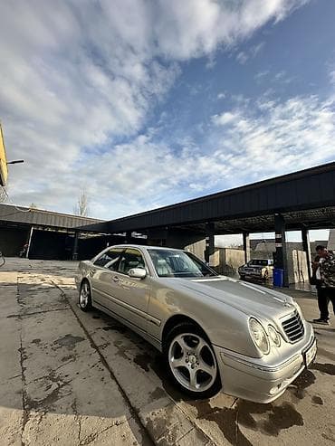 lexus es300 2002: Mercedes-Benz E-Class: 2001 г., Седан — 2