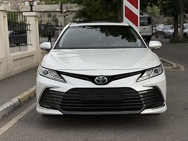 Toyota: Toyota Camry: 2022 г., 2.5 л, Автомат, Гибрид, Седан — 2