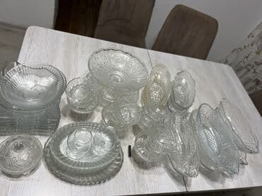 Отдам даром Набор стеклянной посуды, микс из ваз и салатников Состав