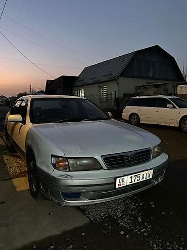 Nissan Bluebird: 1998 г., 2 л, Автомат, Бензин, Седан