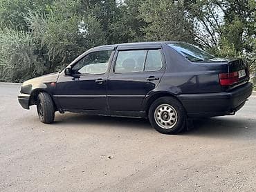 крыло вента: Volkswagen Vento: 1992 г., 1.8 л, Автомат, Бензин, Седан — 2