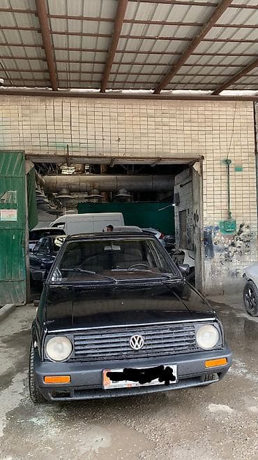 Volkswagen Golf: 1984 г., 1.8 л, Кол менен иштөөчү, Бензин, Хетчбек — 1