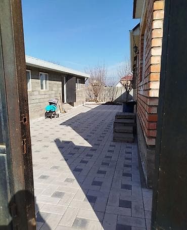 🏡 Продается дом в Бишкеке! Ак-Ордо 2 📍 Район: Ак-Ордо 2 ж/м 📐 Площадь — 3