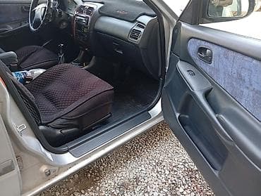 devo tiko: Mazda 626: 1998 г., 1.8 л, Механика, Бензин, Хэтчбэк — 7