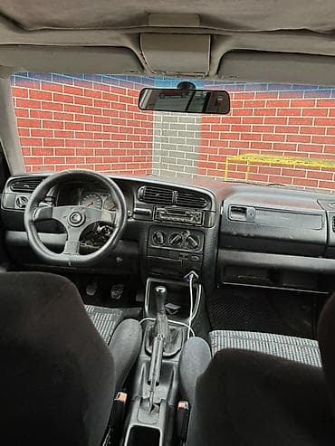 фольксваген мотор: Volkswagen Vento: 1992 г., 2 л, Механика, Бензин, Седан — 3