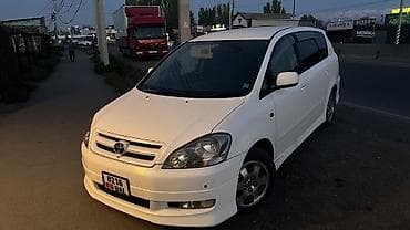 id 4: Toyota Ipsum: 2001 г., 2.4 л, Автомат, Бензин, Минивэн — 1