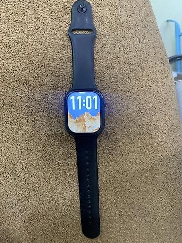 смарт: Смарт-часы с прямоугольным экраном и силиконовым ремешком (черный — 1