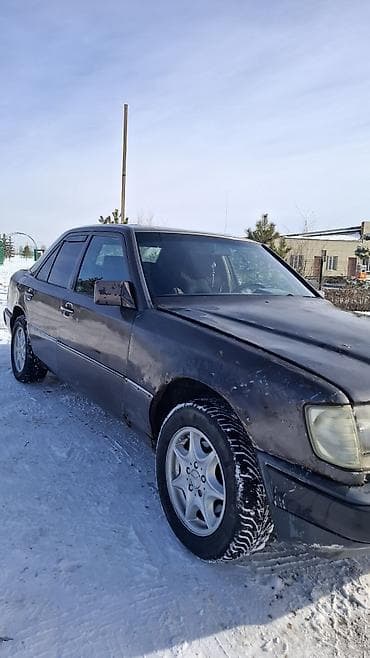 Mercedes-Benz W124: 1993 г., Седан — 3
