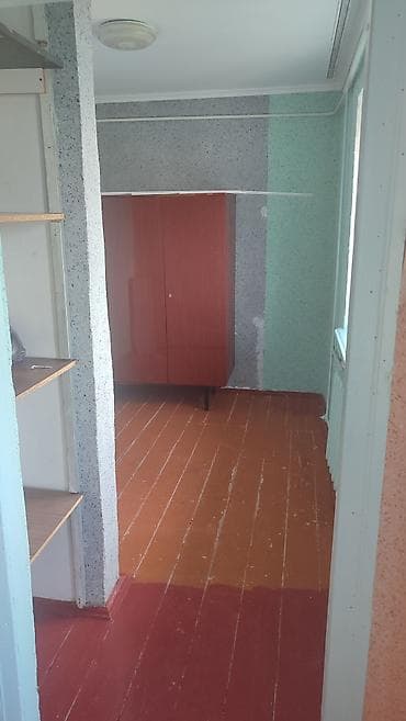 кваритры: Сдам 3‑комнатную квартру. Планировка и оснащение: - Кухня с окном — 3