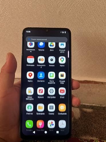 ми 9 а: Смартфон на Android с каплевидным вырезом фронтальной камеры и большим — 3