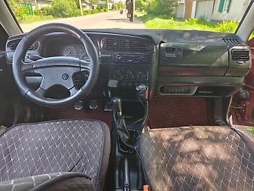 audio a6: Volkswagen Vento: 1993 г., 1.8 л, Механика, Бензин, Седан — 8