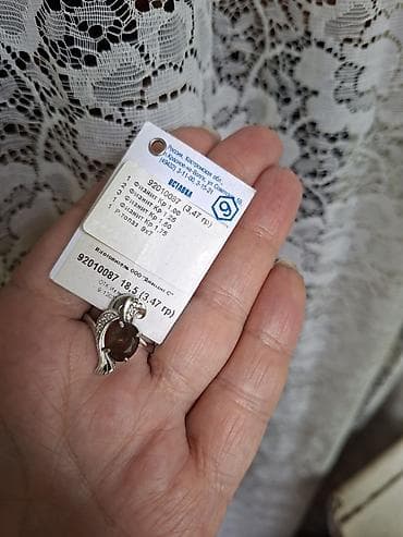 серебряное кольцо женское: Гарнитур из серебра 925 пробы. камни раух-топаз, фианиты.кольцо 18 — 3