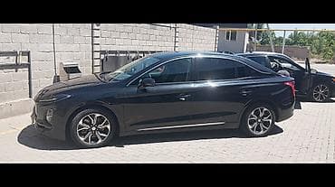 carplay android: Электромобиль (седан) черного цвета Основные особенности: Hongqi — 2