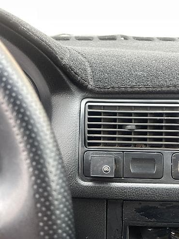 открытый: Volkswagen Golf: 1998 г., 1.6 л, Автомат, Газ, Хэтчбэк — 6