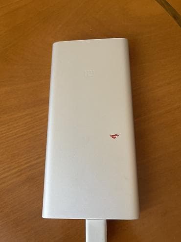 Продаю powerbank Mi, 10.000 mah. В хорошем состоянии. Пользовались