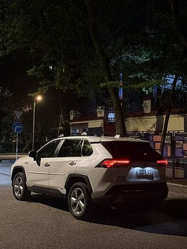 пленка винил: Toyota RAV4: 2019 г., 2.5 л, Вариатор, Гибрид, Кроссовер — 5