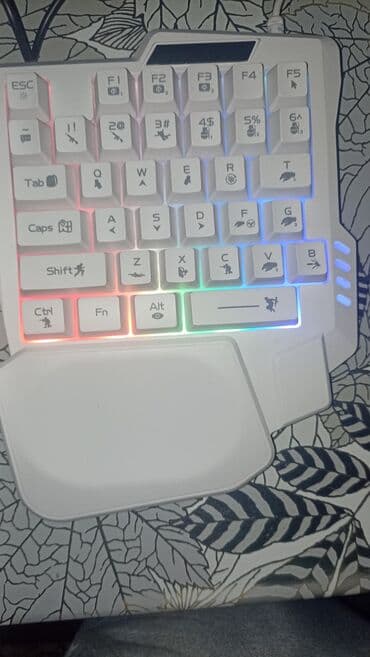 клавиатура для айпад: Клавиатура, Мембранная, Проводное подключение, Размер: 60% — 1