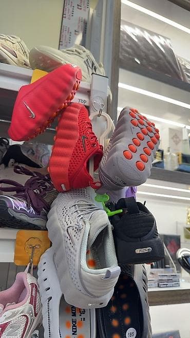 Мужские кроссовки, 32, Nike, Новый, цвет - Красный, Платная доставка