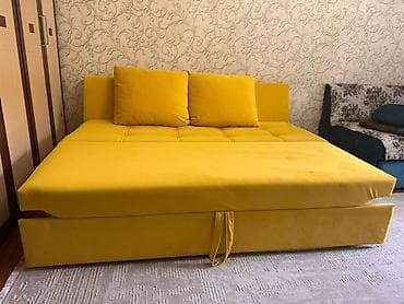 Прямые диваны: Прямой диван, Б/у — 1