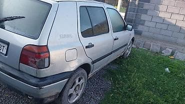 автомобили: Volkswagen Golf: 1993 г., 1.6 л, Механика, Бензин — 2