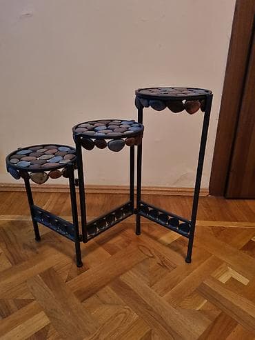 сделано: Продаю подставку для цветов, новая,сделана из металла,подойдёт для — 10