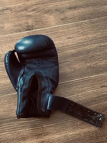 перчатки без пальцев: Боксерские перчатки Adidas, цвет темно‑синий/черный. - Классическая — 4