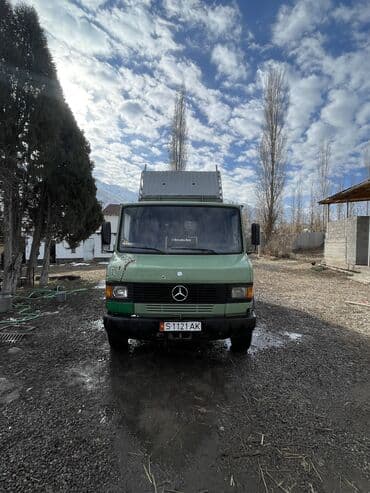 шина на ауди: Грузовик, Mercedes-Benz, Дубль, 4 т, Б/у — 11